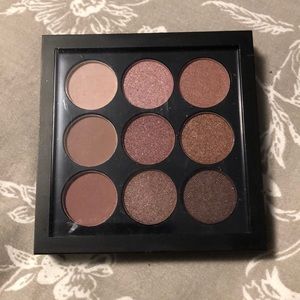 Max Studio Eyeshadow palette